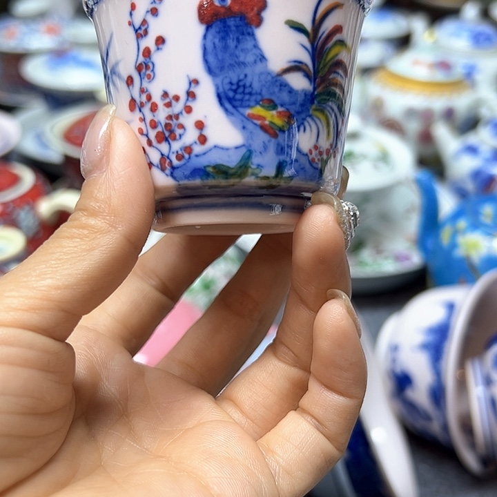 景德镇的瓷器也有