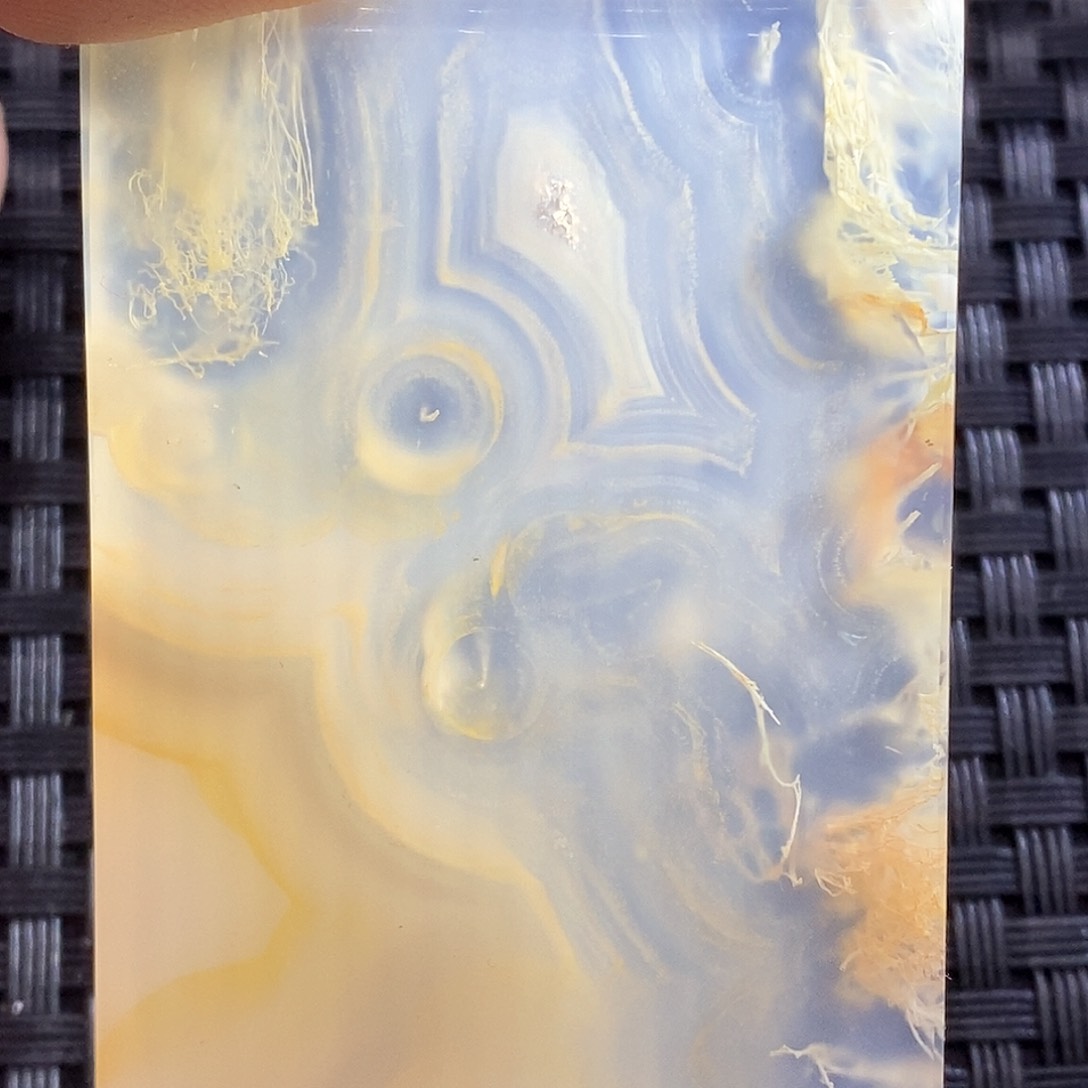 玛瑙/玉髓颈饰未镶嵌山*