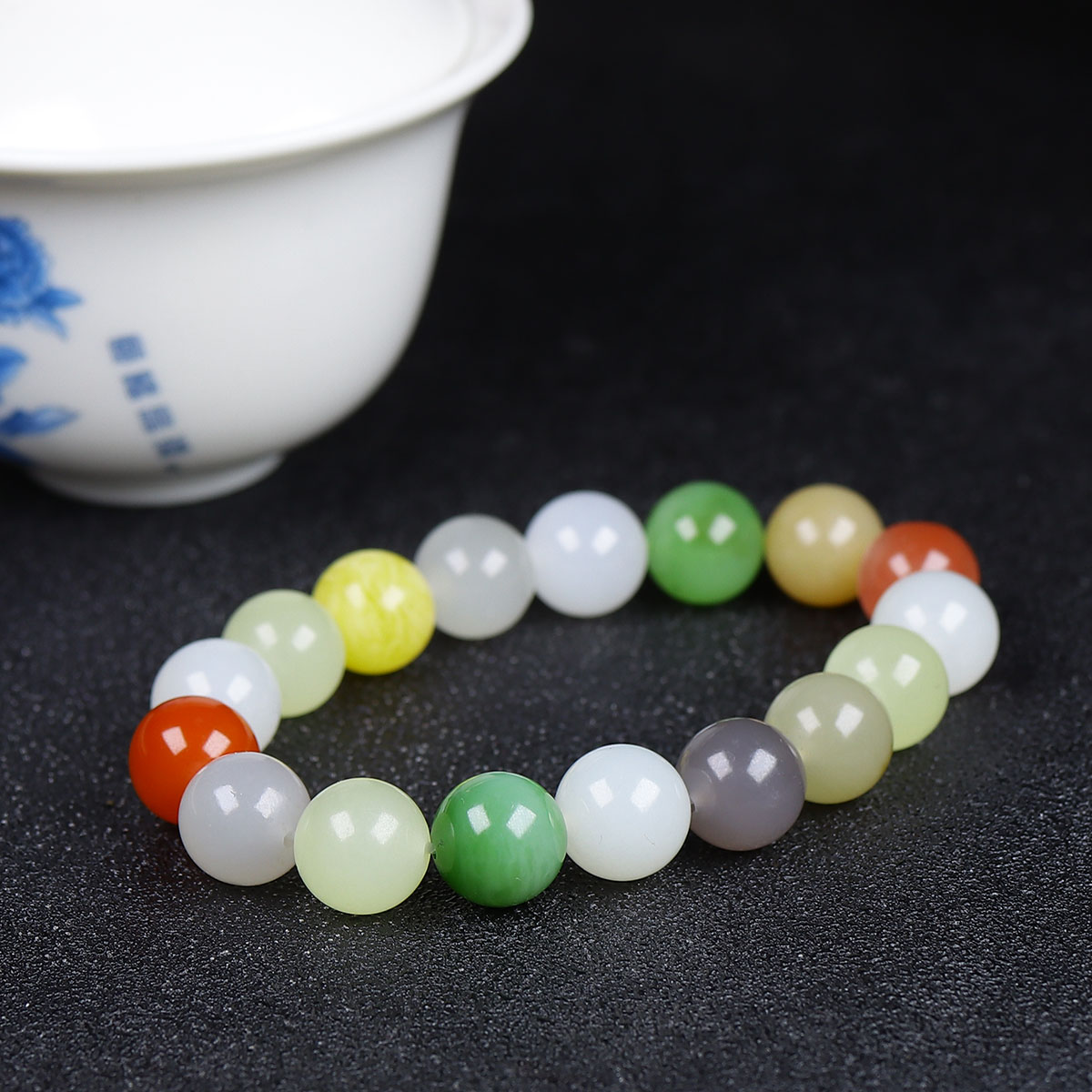 1225137和田玉多宝手链