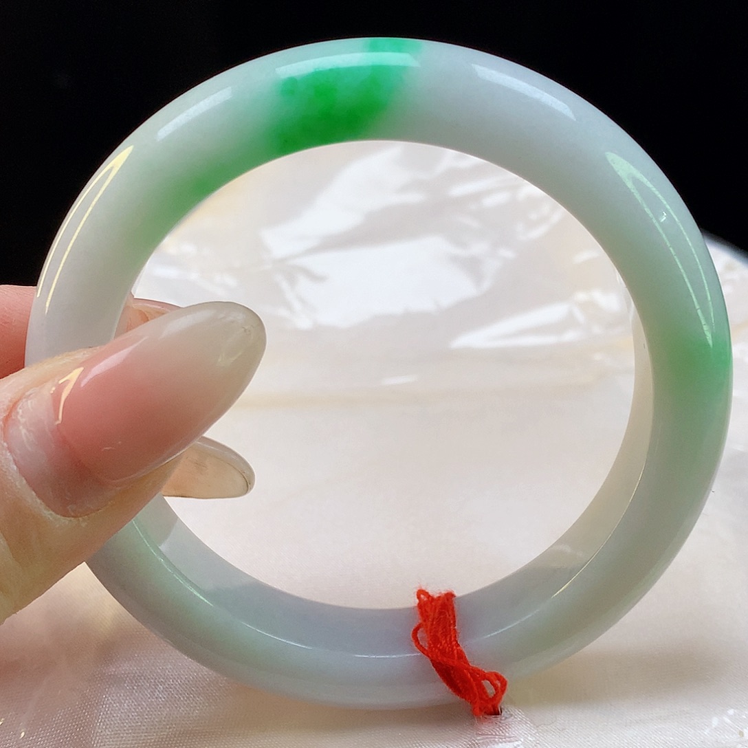 翡翠手镯未镶嵌天然翡翠8218