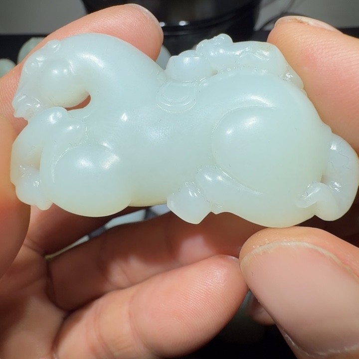 颈饰未镶嵌和田玉（糖玉）海*王