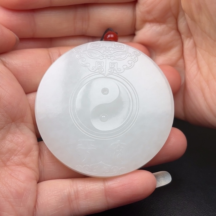 未镶嵌和田玉挂件杭**缘