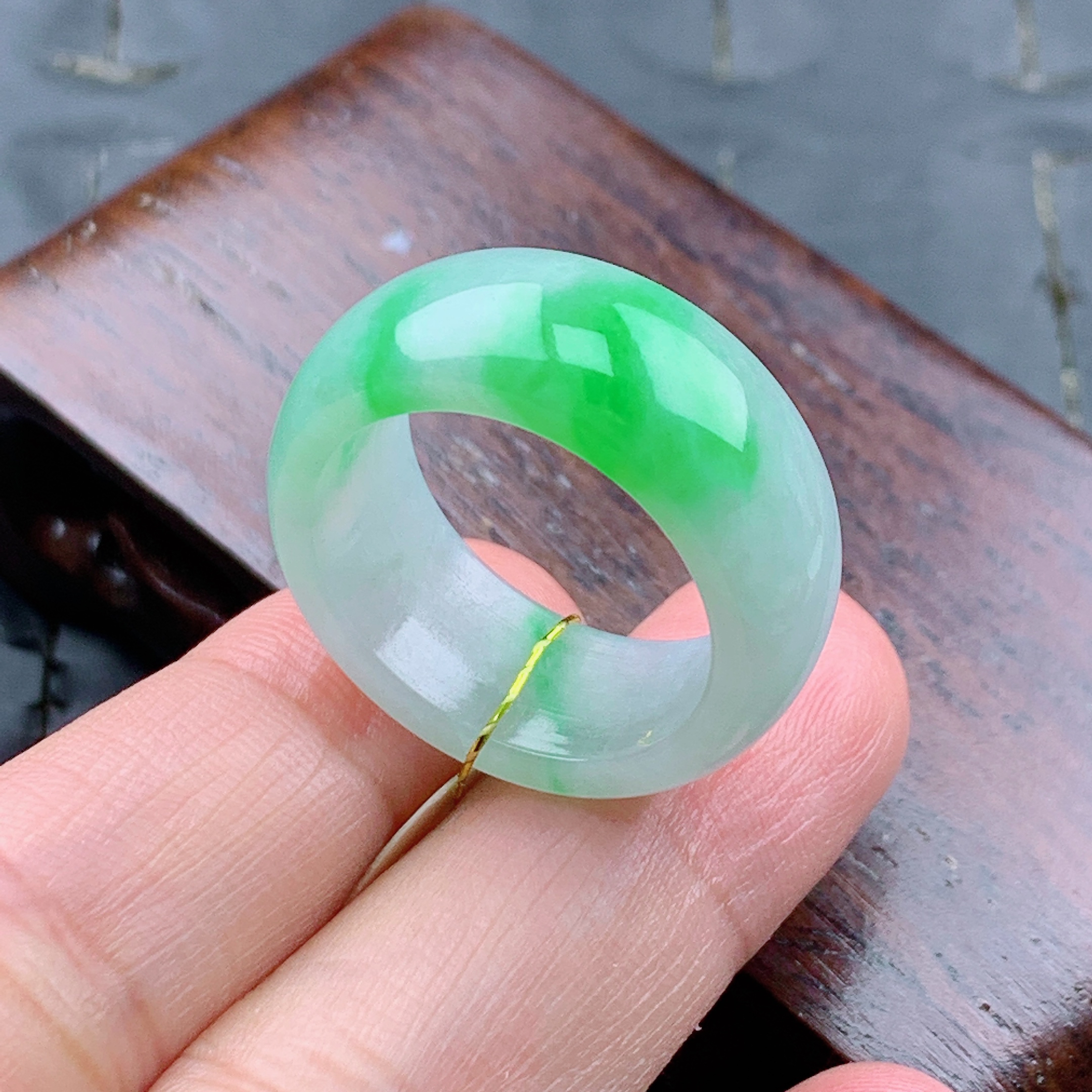 18-19号缅甸天然A货翡翠 T1014 内径18.9/9.5/3.8mm 阳绿轮胎戒指