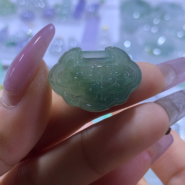 翡翠未镶嵌颈饰天然翡翠A货吊坠