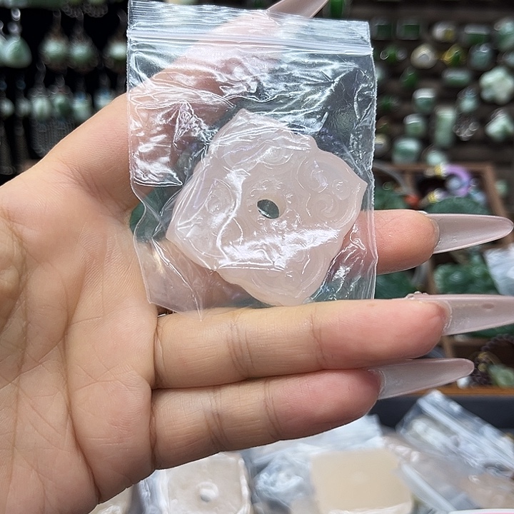 念***笑颈饰未镶嵌和田玉