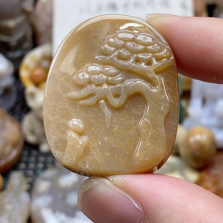 石英质玉未镶嵌颈饰小吊坠