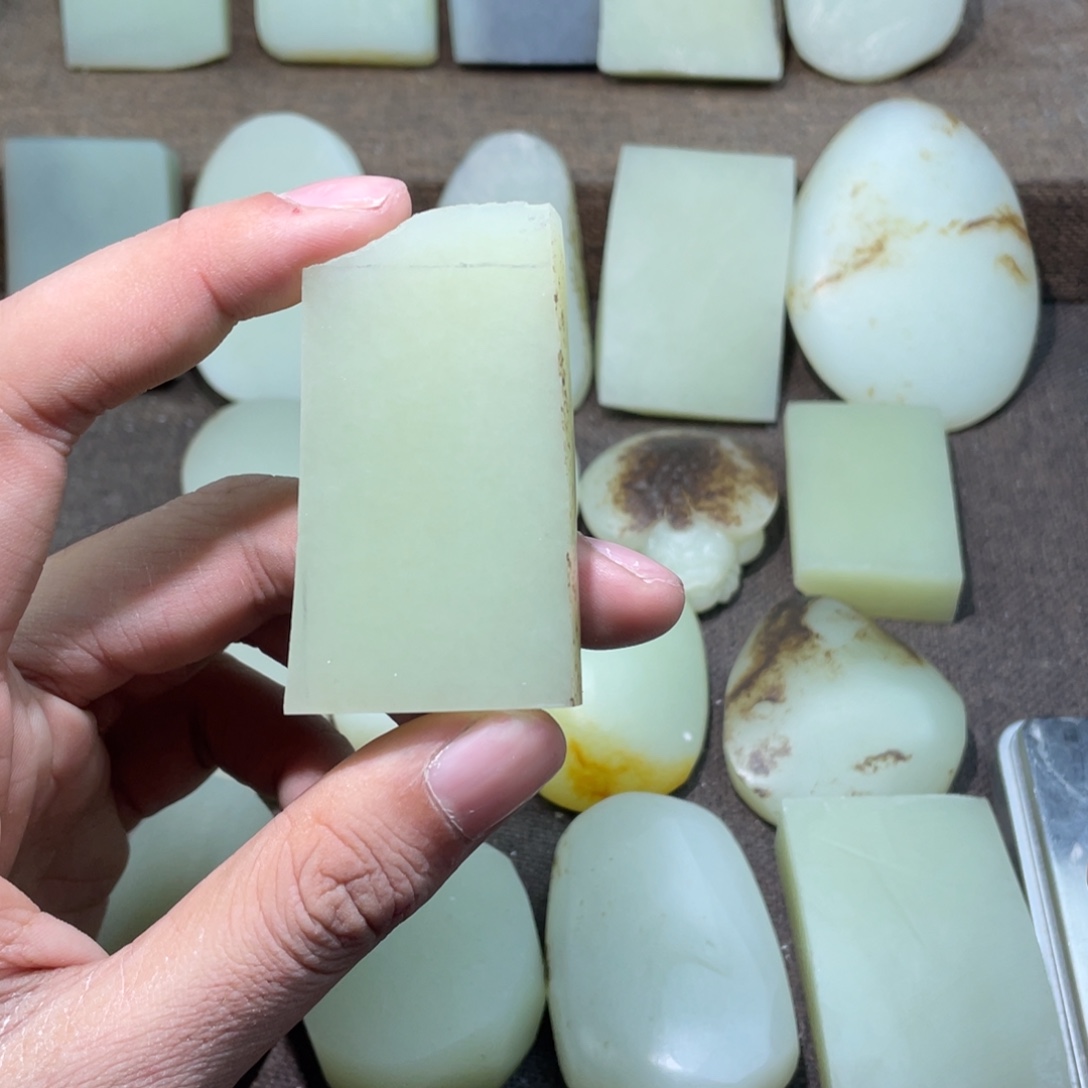 右***耳定制和田玉未镶嵌和田玉