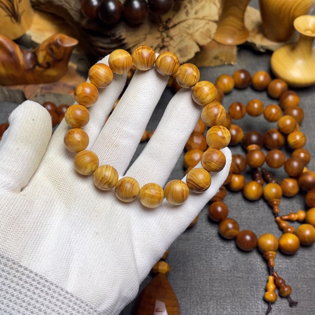 柏木（崖柏）1.2龙胆闪