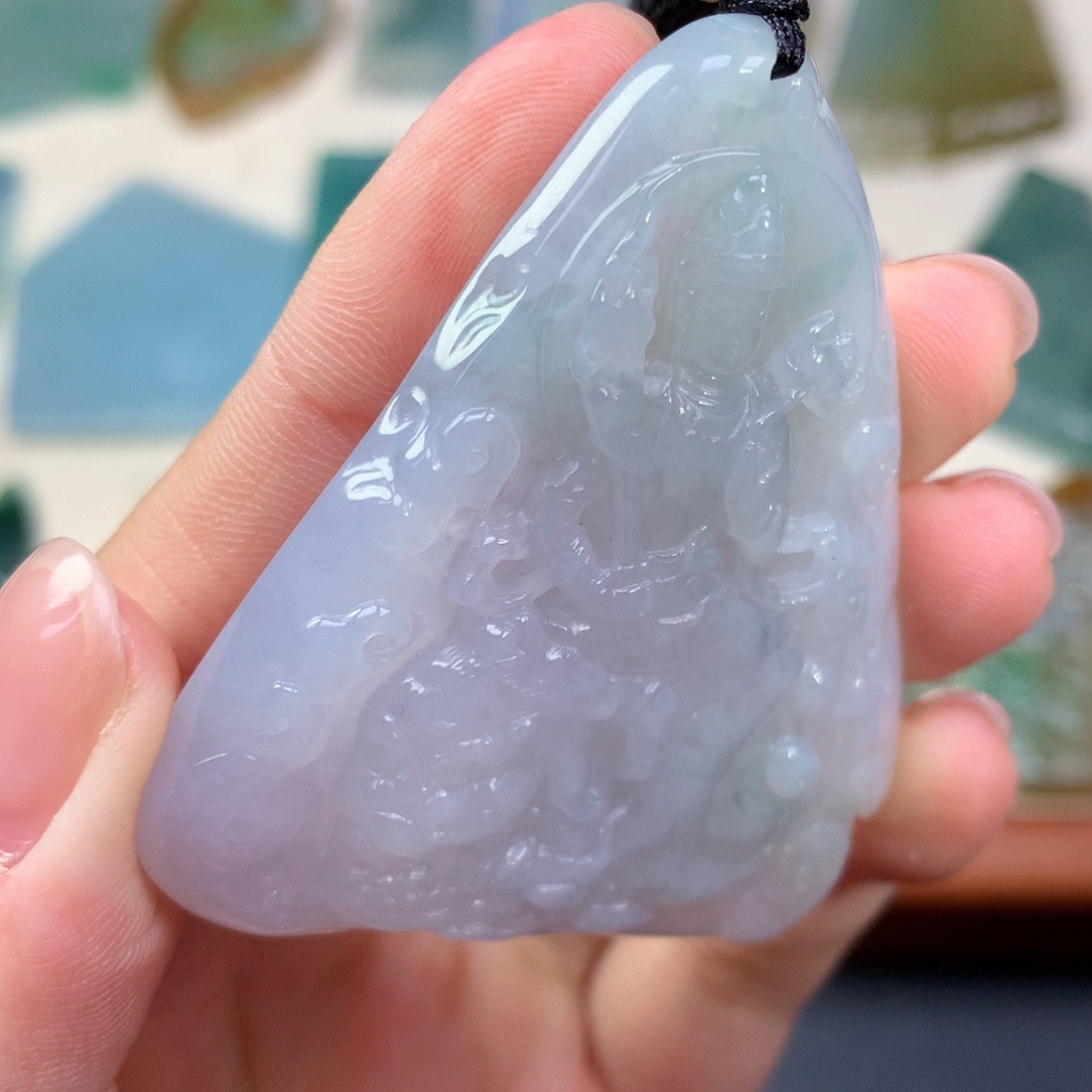 翡翠未镶嵌颈饰好