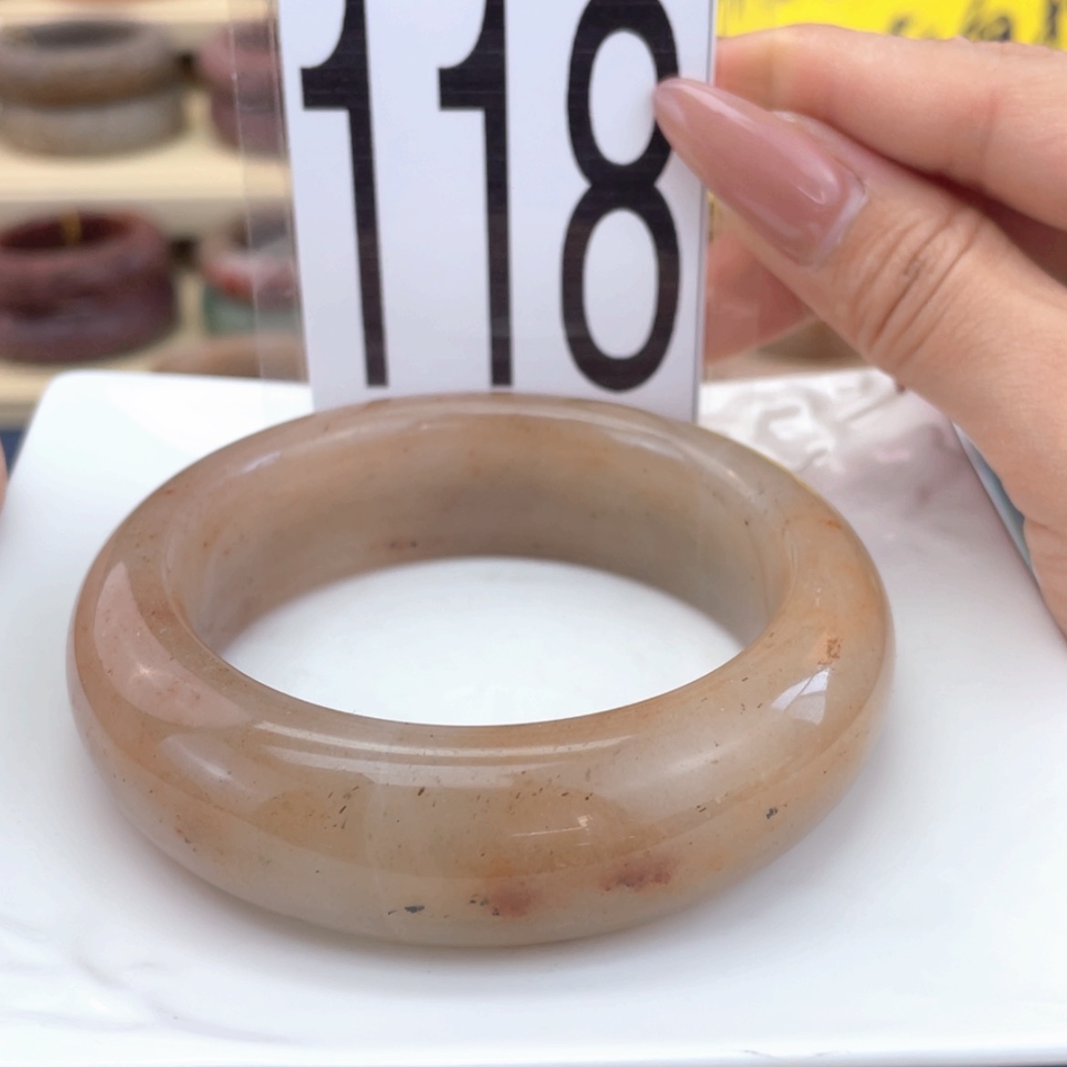 【闪购商品】石英质玉手镯未镶嵌