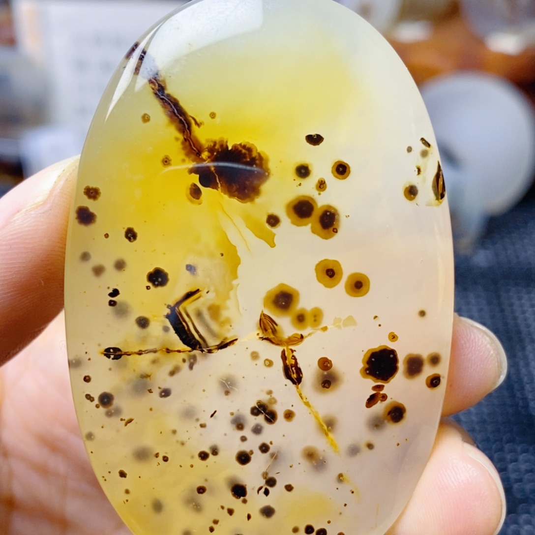 玛瑙/玉髓未镶嵌珠宝奇石