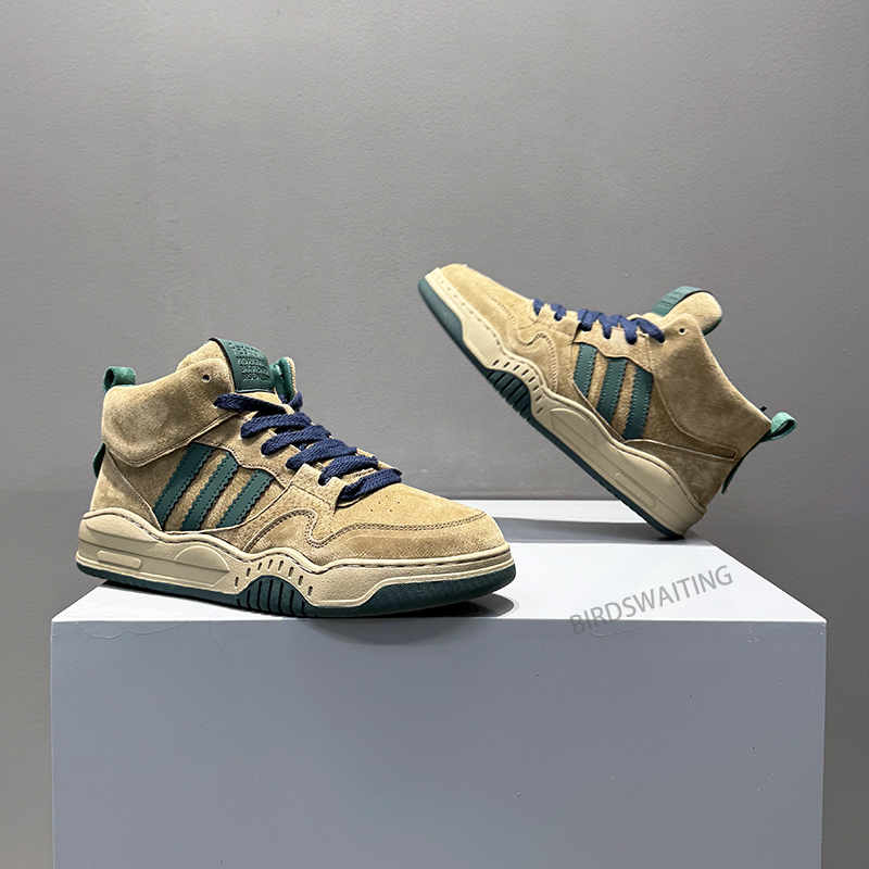 2025秋冬季新款经典时尚软底男士鞋加绒百搭运动休闲保暖中帮板鞋