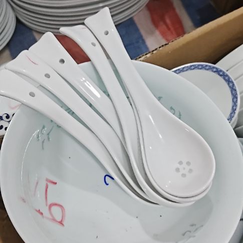 瓷玲珑白色小勺6个微瑕疵