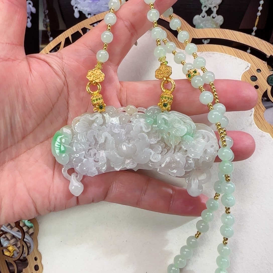 翡翠颈饰未镶嵌仿古