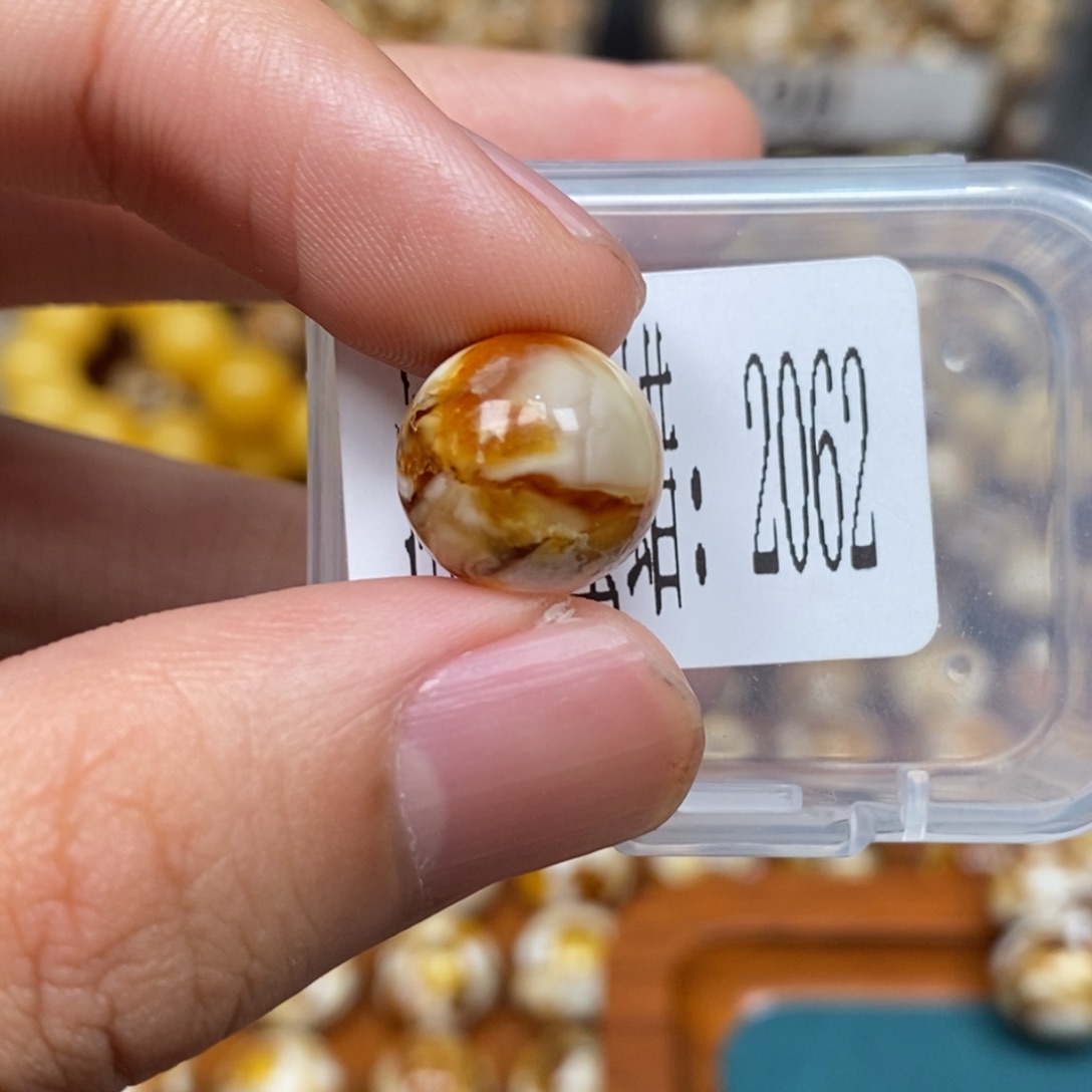 把件猴头核桃沁色圆珠老型2062