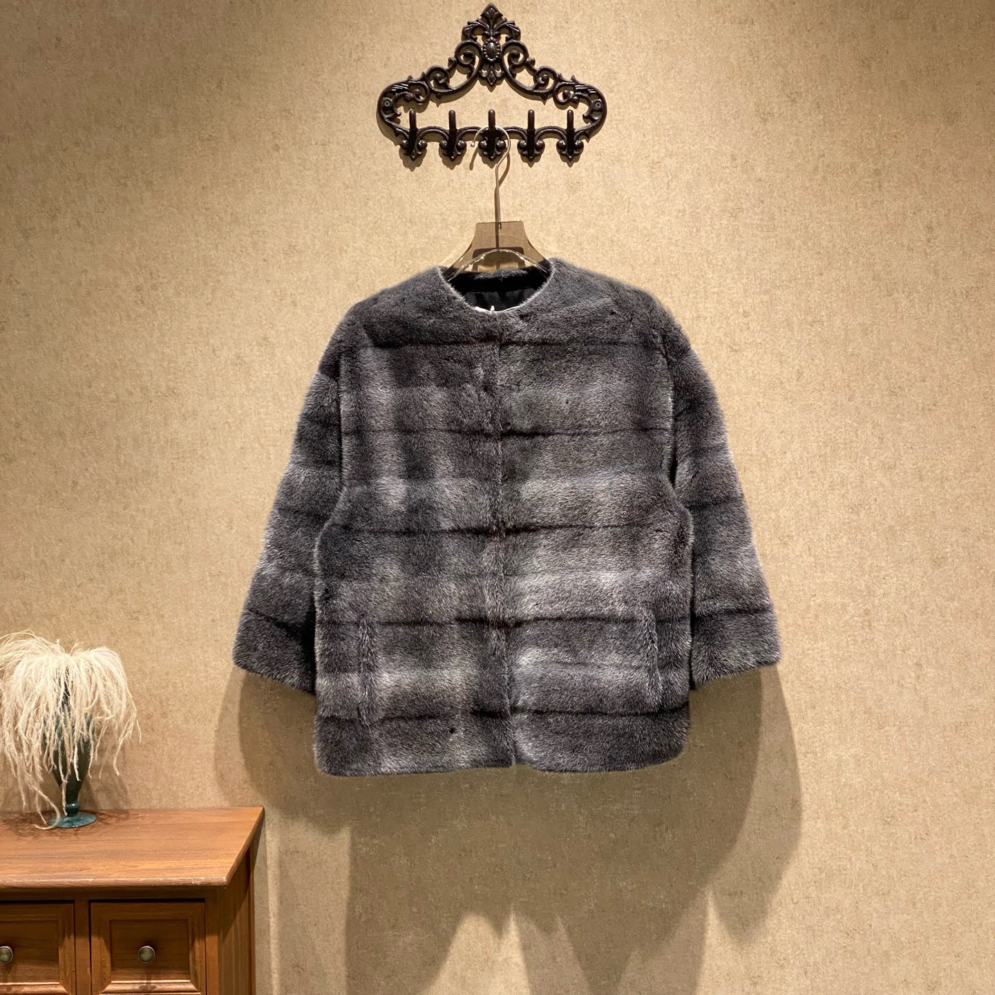 未使用 DIOR/迪奥 新款超高公价灰色水貂毛外套/42码大码/41596