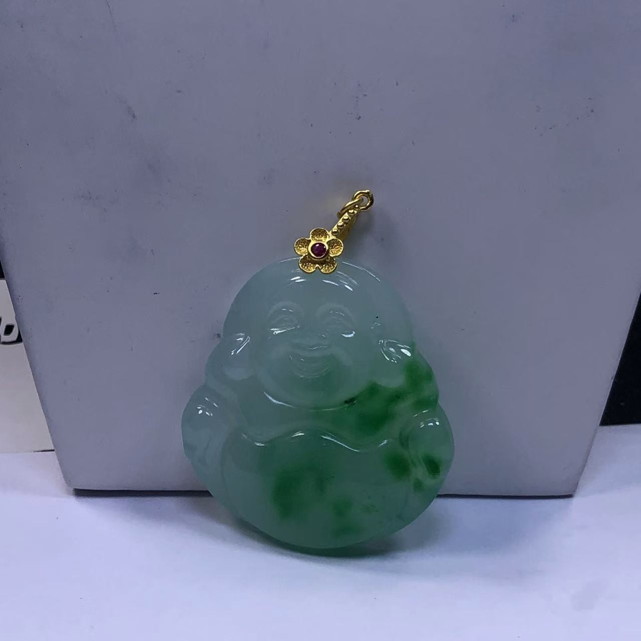 佛公绿飘花吊坠发一个L26（ 配扣配绳子）