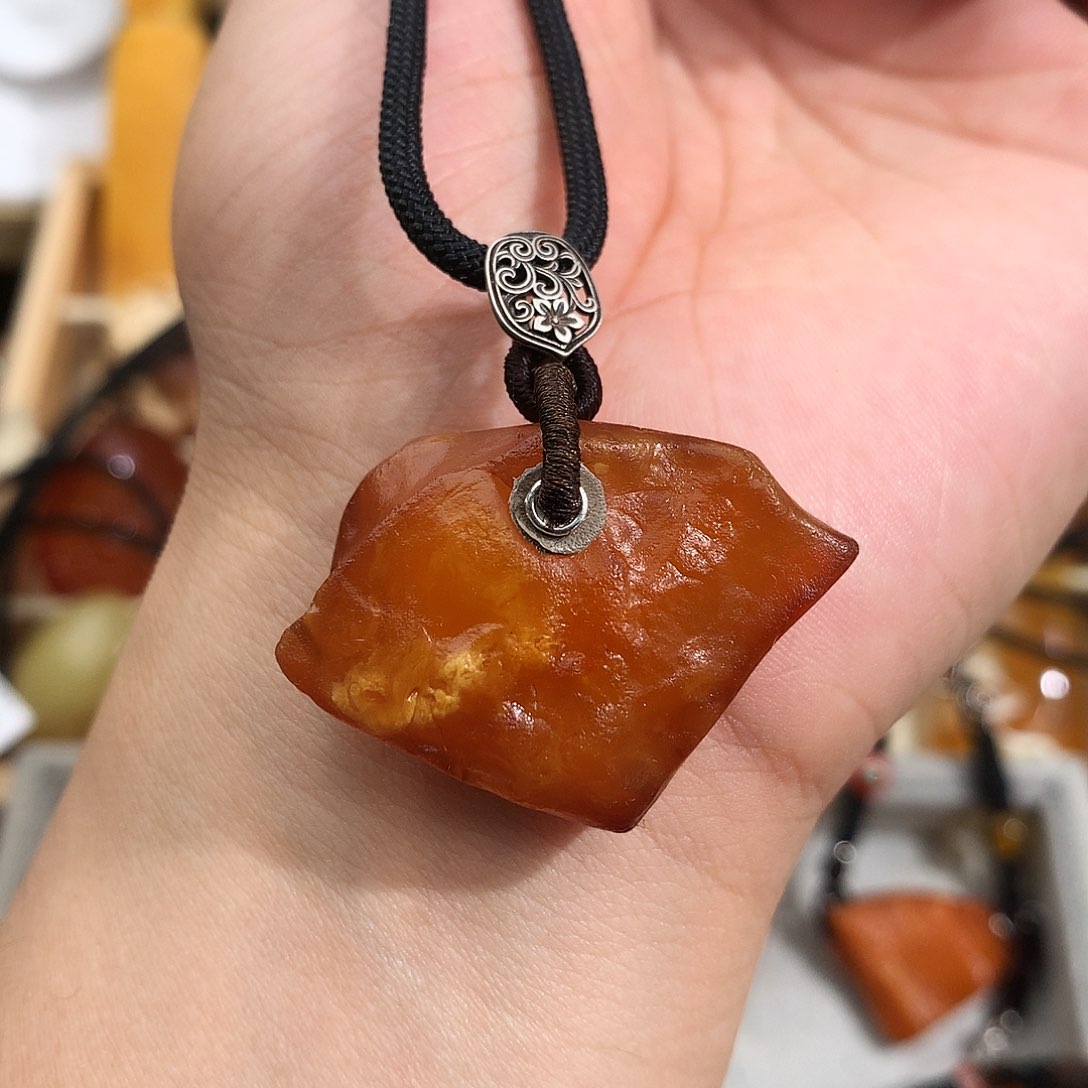 蜜蜡裸石未镶嵌吊坠
