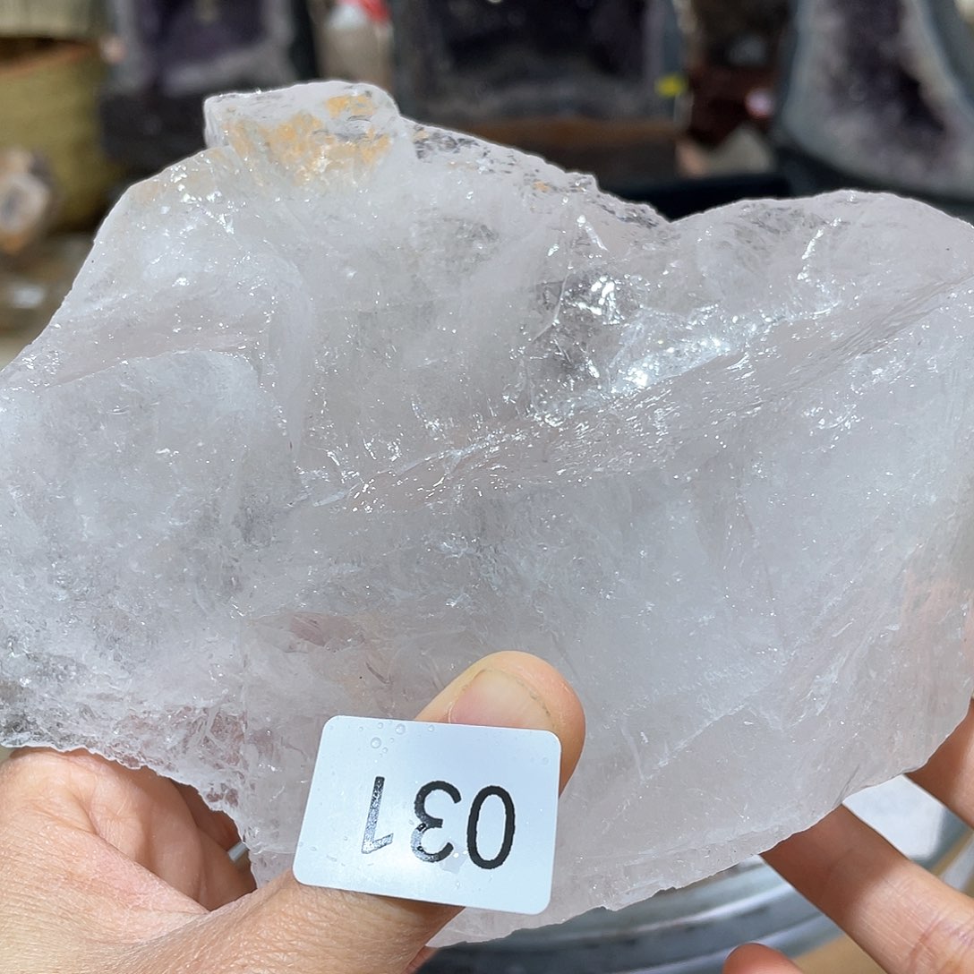 水晶摆件……未镶嵌