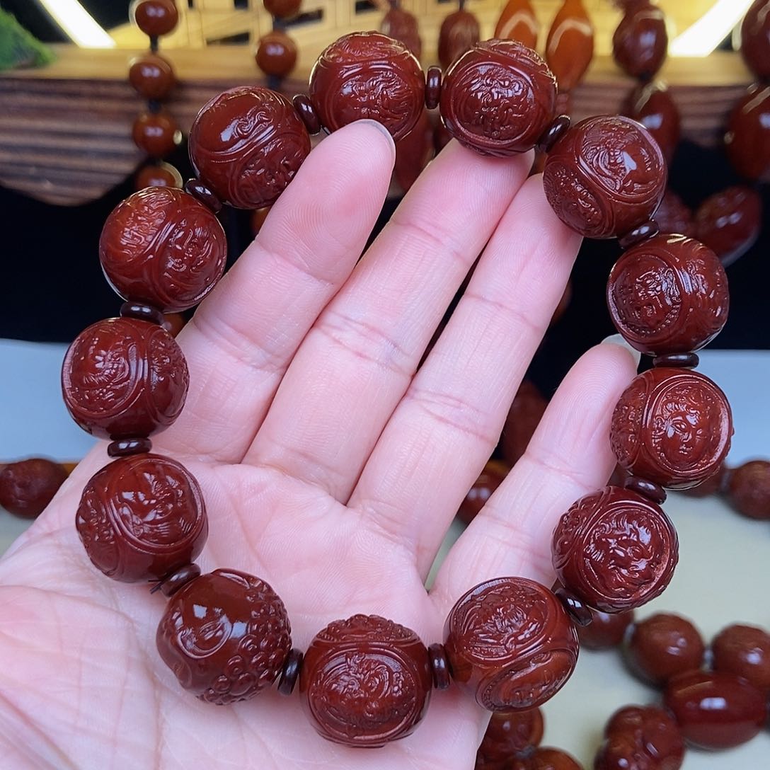 橄榄核吊坠四面万佛