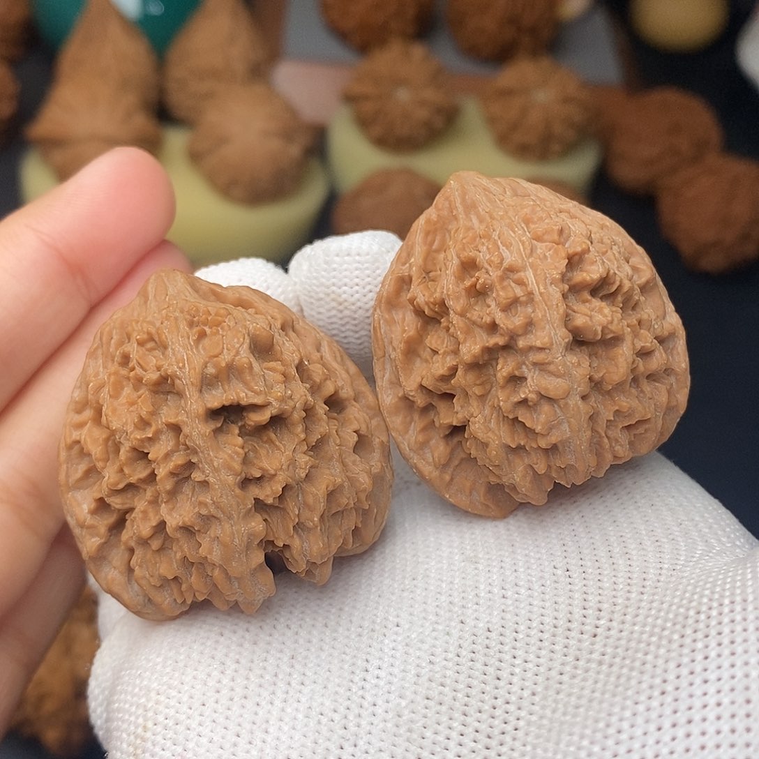 把件文玩核桃满天星全品38