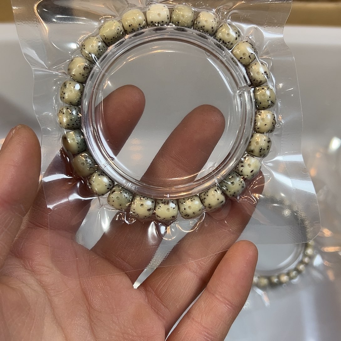 丙***丁星月菩提吊坠9的微氧化，542