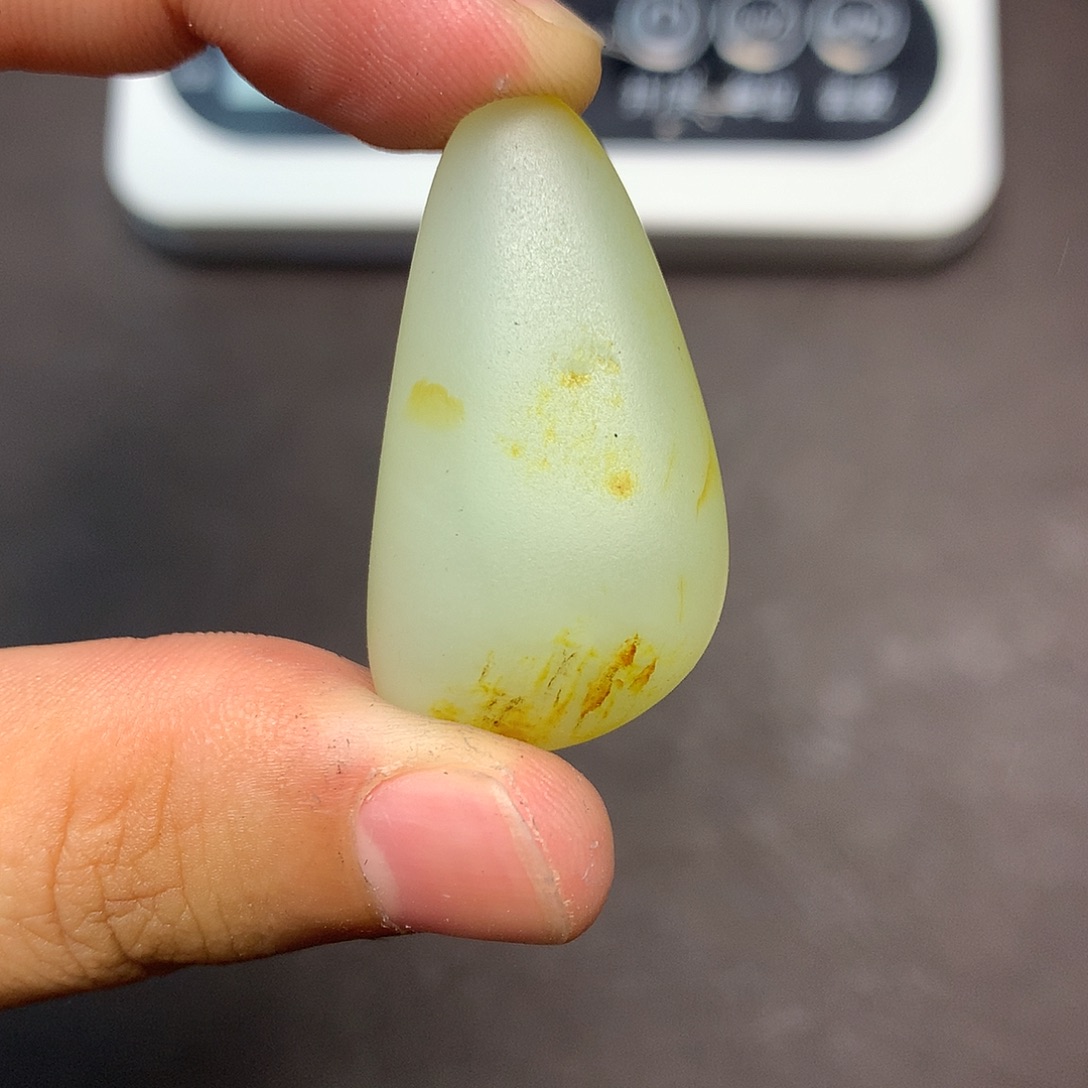 和田玉（糖玉）未镶嵌挂件