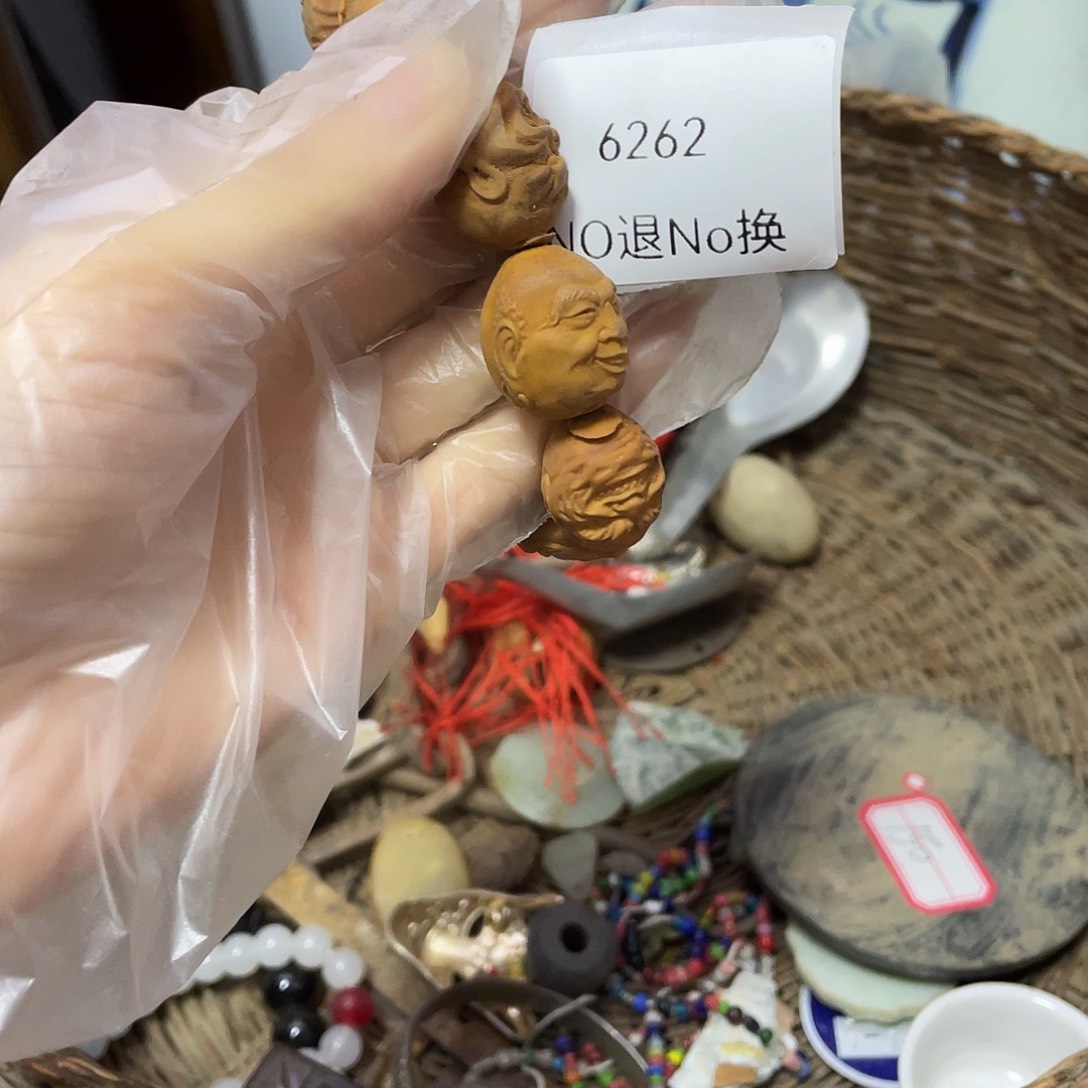 自***哥瓷片6262号工艺品