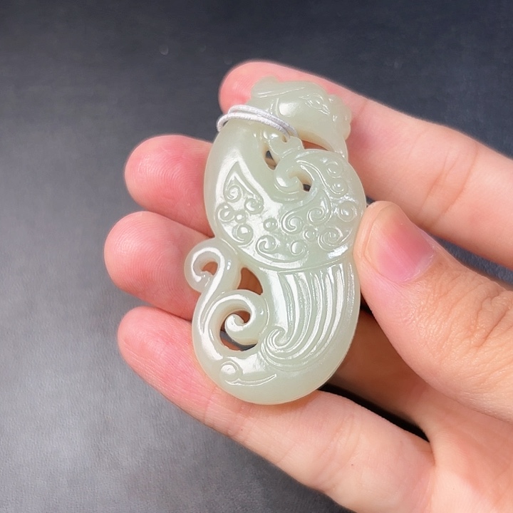 和田玉挂件未镶嵌好*师