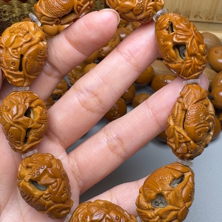 手串/手链橄榄核鱼戏莲花