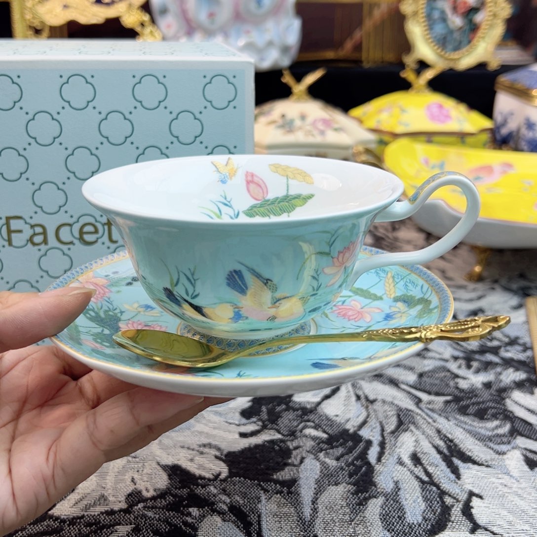 百鸟和鸣杯碟礼盒装…..200毫升