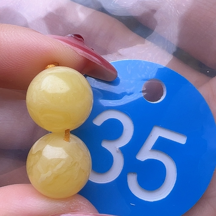 蜜蜡裸石未镶嵌11.5mm 鸡油黄 圆珠