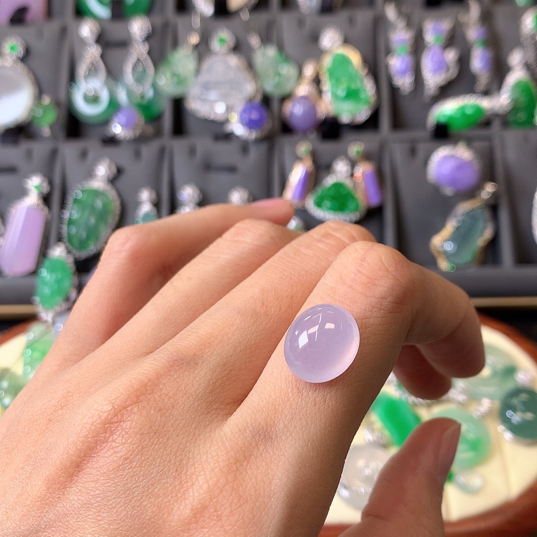 翡翠颈饰未镶嵌裸石