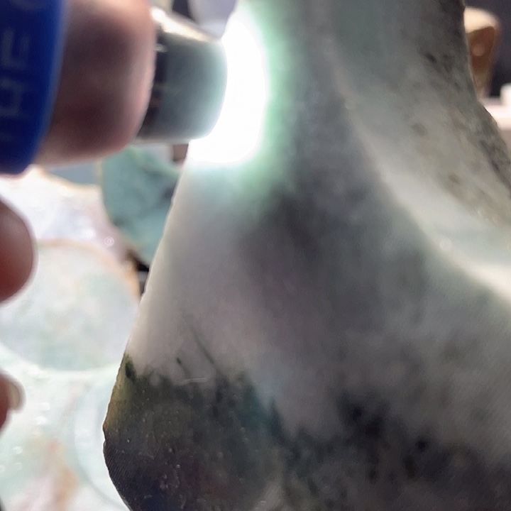 翡翠未镶嵌颈饰翡翠片料