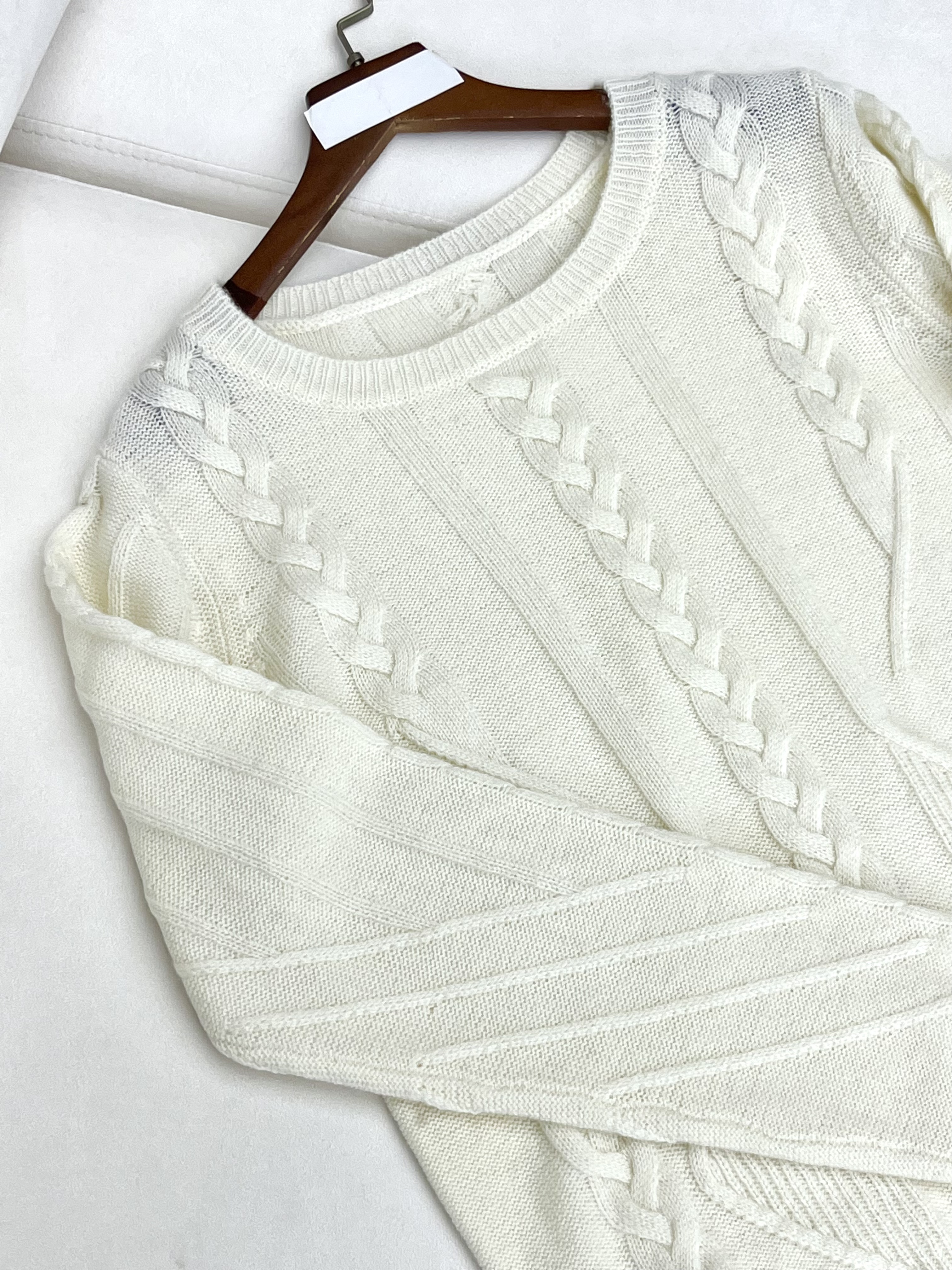 35-套头女款宽松型纯色毛针织衫-833367