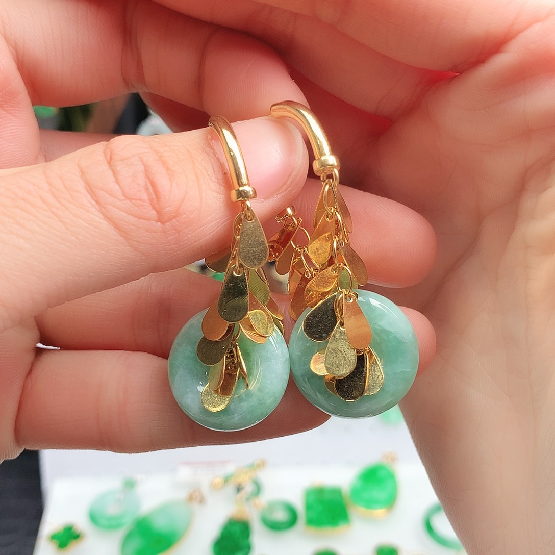 翡翠耳饰未镶嵌耳饰