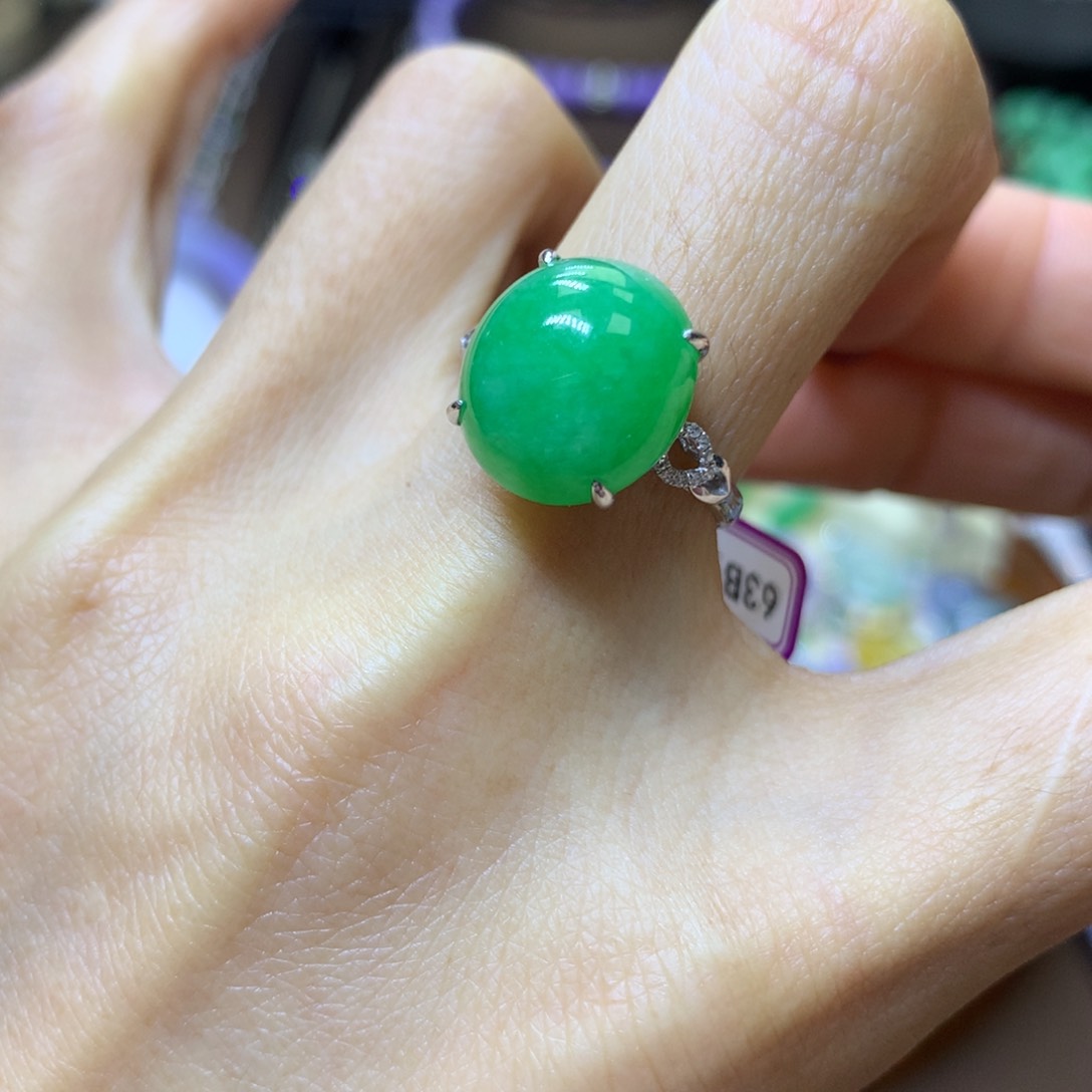 【闪购商品】翡翠颈饰18K金镶嵌翡翠