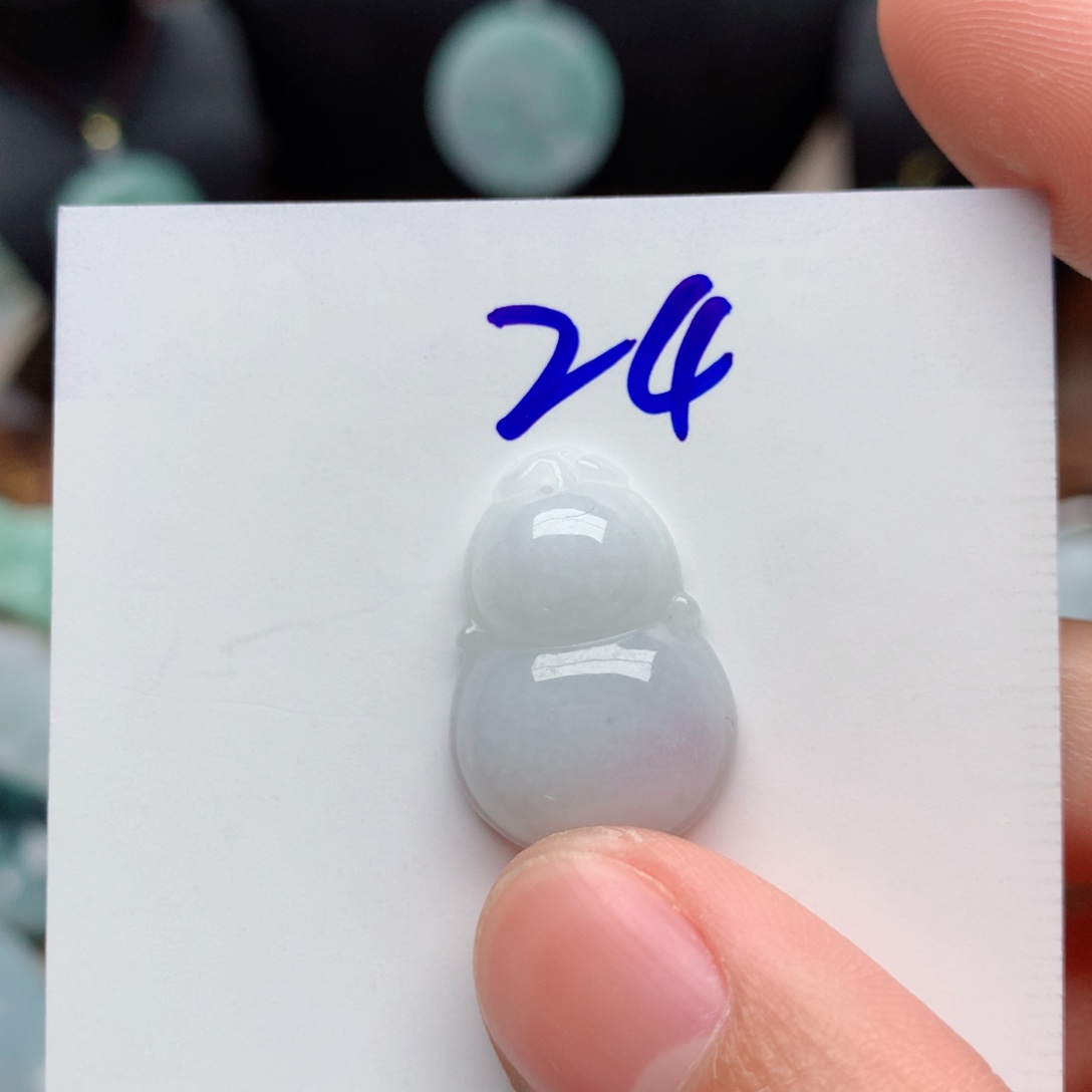 翡翠颈饰未镶嵌吊坠