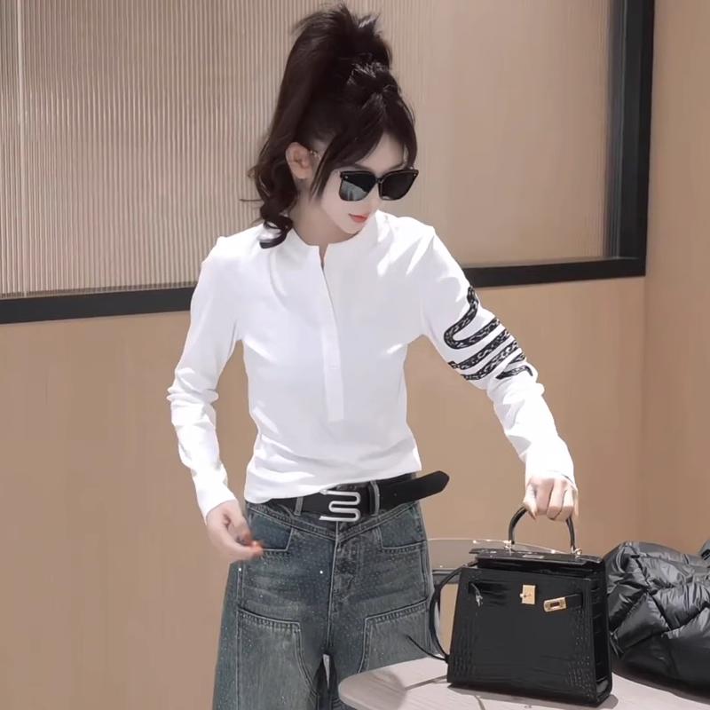  长袖T恤女2025春秋新款时髦洋气短款气质刺绣简约百搭休闲上衣潮