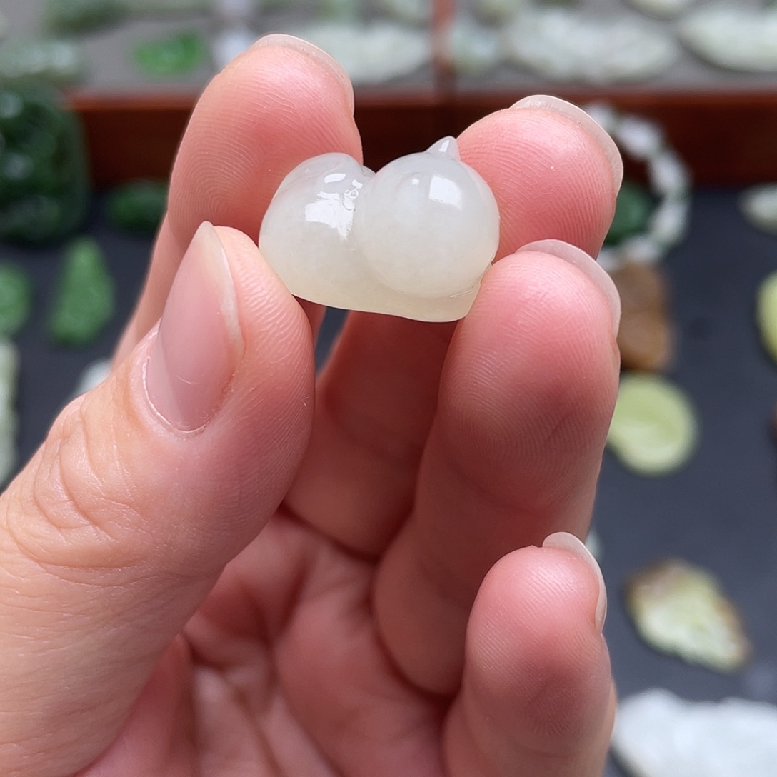 颈饰未镶嵌和田玉猫咪配饰