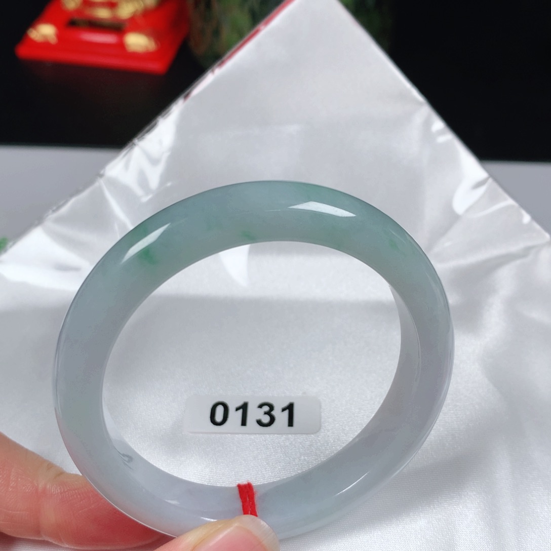 翡翠手镯未镶嵌春**开正圈55