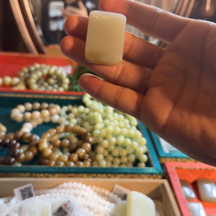 和田玉（糖玉）未镶嵌手链