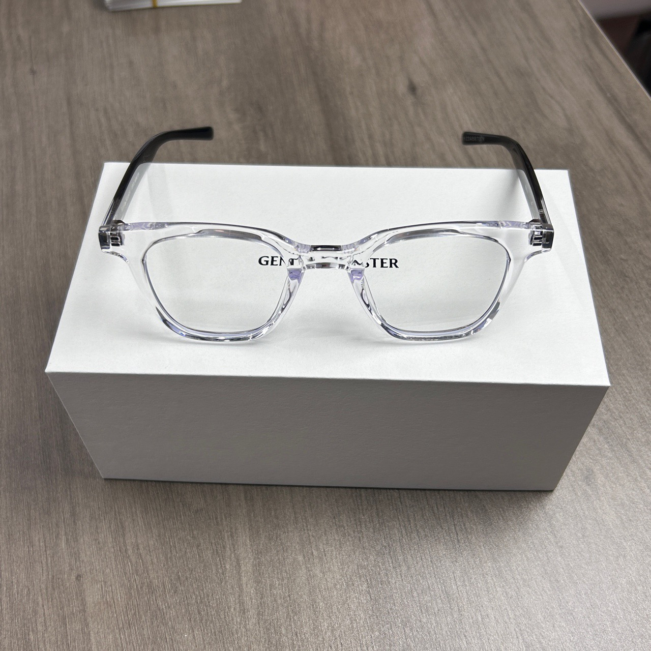 全新未使用 Maison Margiela/梅森马吉拉 联名gm 010透明平光镜