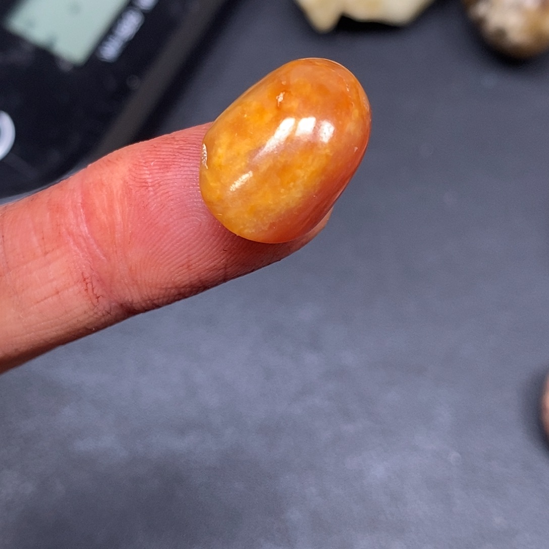 和田玉未镶嵌珠宝奇石