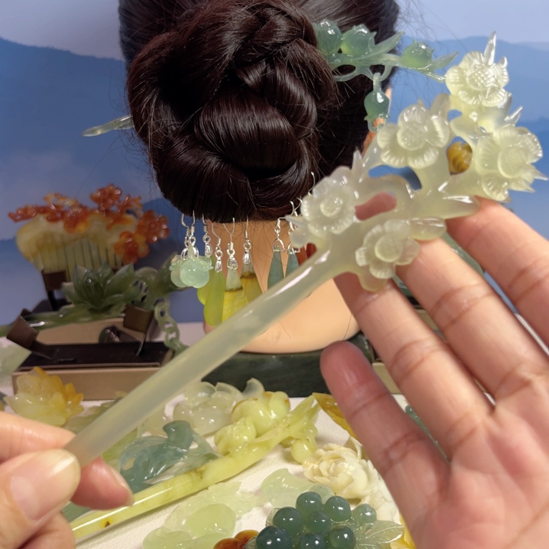 j***r蛇纹石玉合金发饰