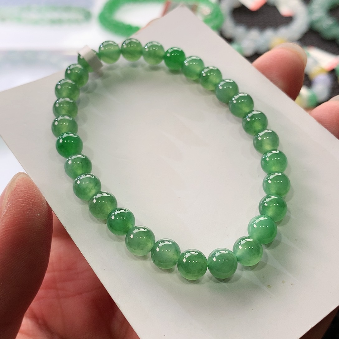 翡翠手链未镶嵌翡翠