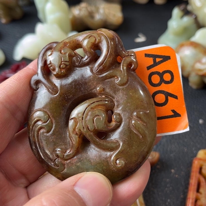 和田玉颈饰未镶嵌观*因