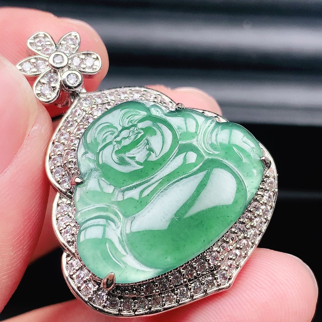 翡翠颈饰未镶嵌天然