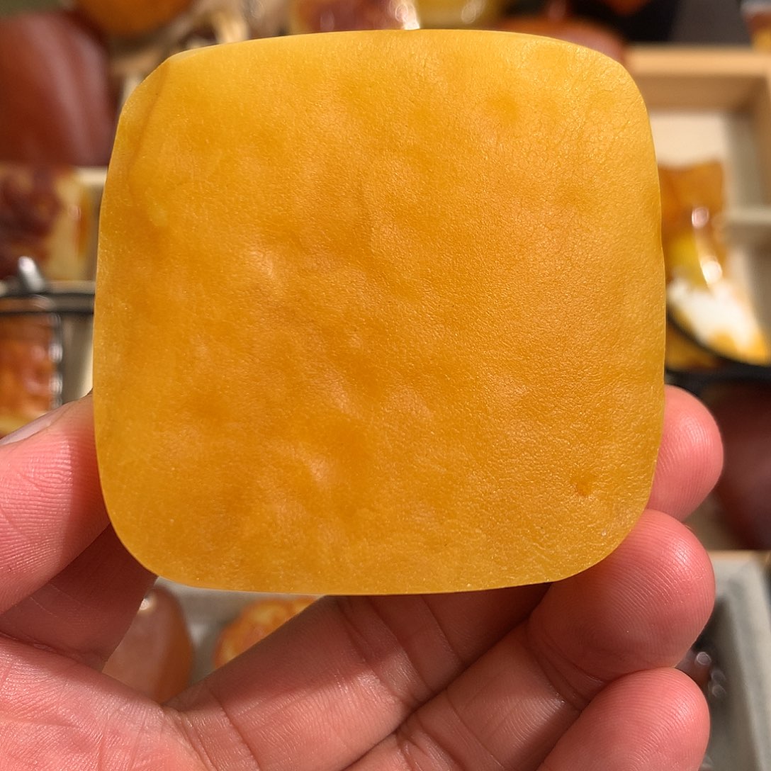 蜜蜡裸石未镶嵌你