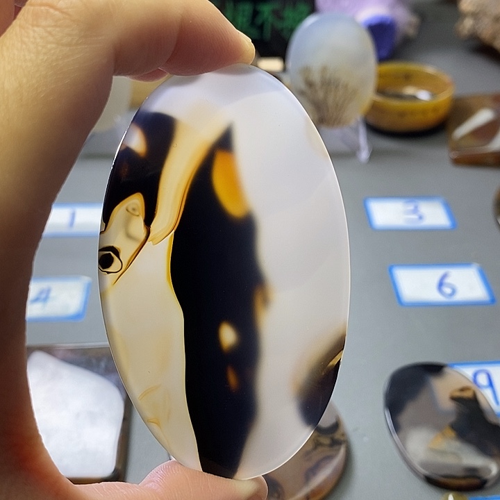 玛瑙/玉髓未镶嵌珠宝半成品